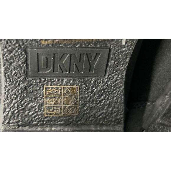 NIB DKNY "TOIA" Black & Gray Lace-Up Platform Boots - Size 8.5 - Picture 9 of 11